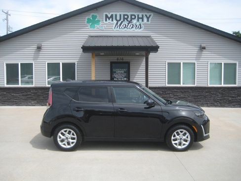 Used 2023 Kia Soul LX w/ LX Technology Package FWD image 1