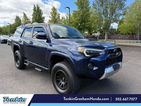 Used 2017 Toyota 4Runner TRD Off-Road Premium AWD/4WD image 1