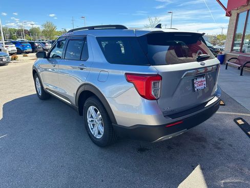 Used 2023 Ford Explorer XLT w/ Equipment Group 202A AWD/4WD image 8
