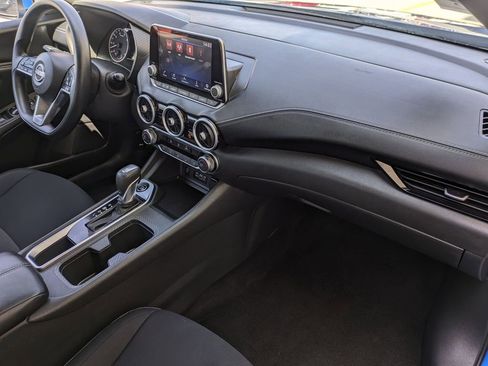 Used 2025 Nissan Sentra SV FWD image 35