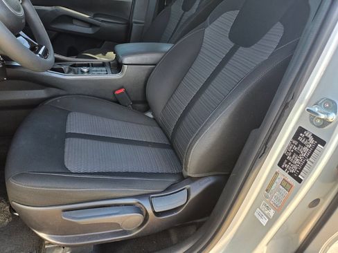 Used 2021 Kia Sorento LX FWD image 10