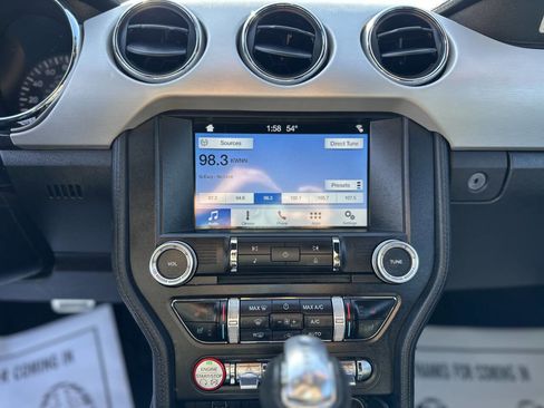 Used 2016 Ford Mustang Premium image 13