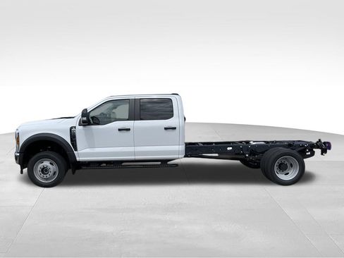 New 2026 Ford F550 4x4 Crew Cab image 25