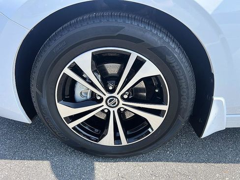 Certified 2023 Nissan Sentra SV w/ All-Weather Package FWD image 9