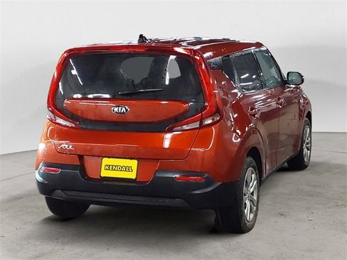 Used 2020 Kia Soul LX image 5