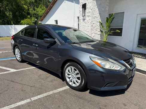 Used 2018 Nissan Altima 2.5 S FWD image 17