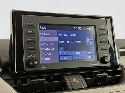 Used 2020 Toyota RAV4 XLE image 21