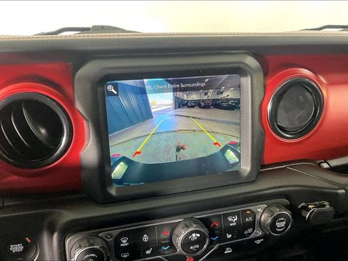 Used 2022 Jeep Gladiator Rubicon w/ LED Lighting Group AWD/4WD image 27