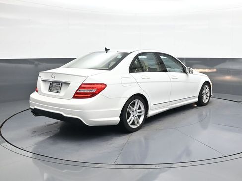 Used 2013 Mercedes-Benz C 250 Sedan image 7