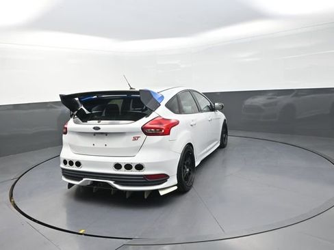 Used 2018 Ford Focus ST image 66