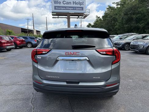 Used 2020 GMC Terrain SLE w/ LPO, Floor Liner Package AWD/4WD image 6