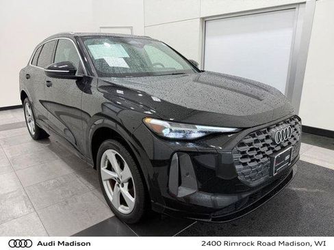 Certified 2025 Audi Q5 Premium Plus AWD/4WD image 1