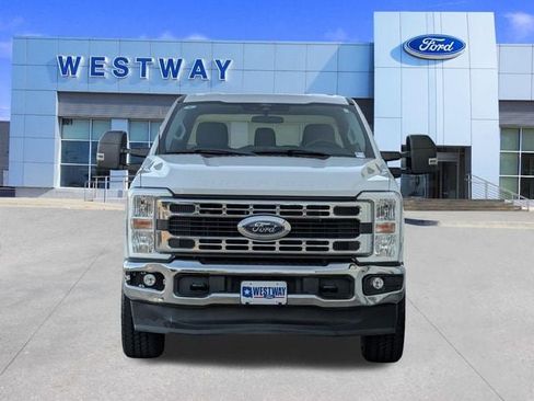 Used 2024 Ford F250 XLT w/ FX4 Off-Road Package AWD/4WD image 8