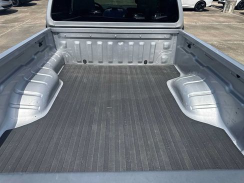 Used 2013 Nissan Frontier S w/ S Preferred Pkg RWD image 4