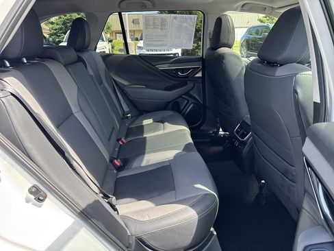 Certified 2024 Subaru Outback Onyx Edition XT AWD/4WD image 18