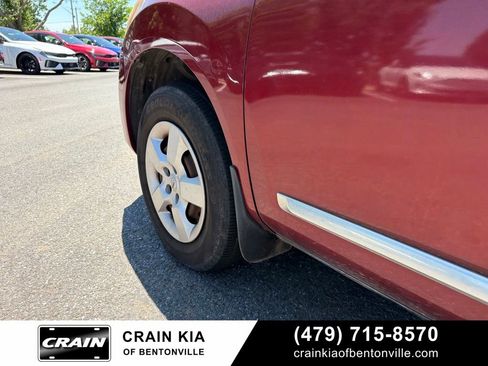 Used 2013 Nissan Rogue S FWD image 8