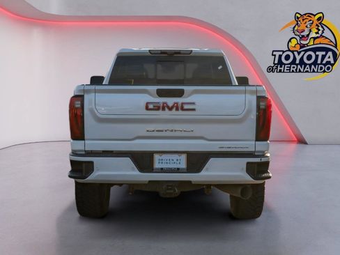 Used 2024 GMC Sierra 2500 Denali w/ Denali Reserve Package image 6