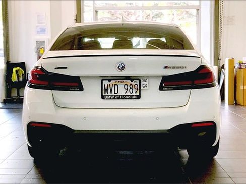 Certified 2023 BMW M550i xDrive w/ Dynamic Handling Package image 4