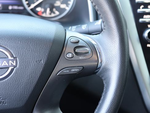 Used 2023 Nissan Murano SV w/ SV Midnight Edition Package image 22