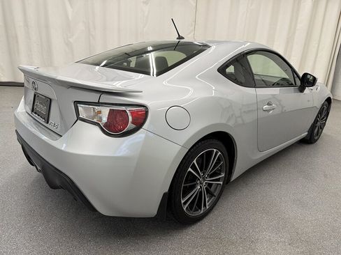 Used 2013 Scion FR-S RWD image 5