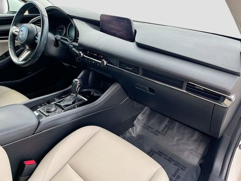 Used 2020 MAZDA MAZDA3 AWD Sedan w/ Preferred Package image 27