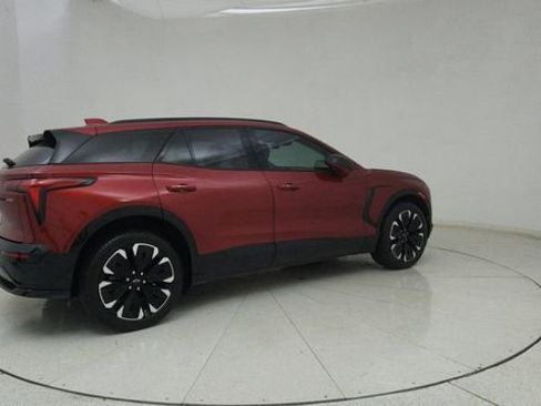 Used 2024 Chevrolet Blazer EV RS AWD/4WD image 75