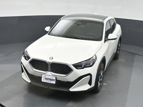 Used 2026 BMW X2 xDrive28i AWD/4WD image 42