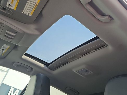 Used 2017 Chevrolet Trax LT w/ Sun & Sound Package FWD image 25