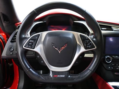 Used 2015 Chevrolet Corvette Z06 w/ 3LZ Preferred Equipment Group RWD image 32