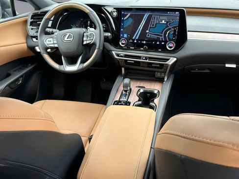 Used 2026 Lexus RX 350 Premium w/ Convenience Package FWD image 19
