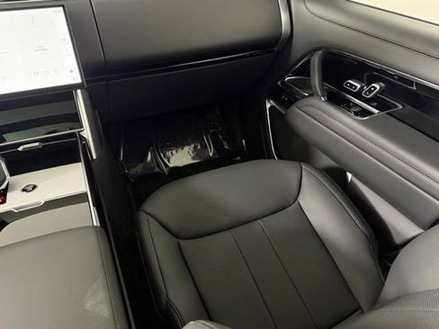 New 2025 Land Rover Range Rover Long Wheelbase SE AWD/4WD image 26