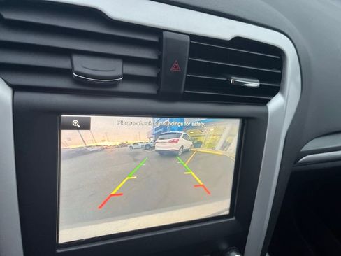 Used 2014 Ford Fusion SE image 14