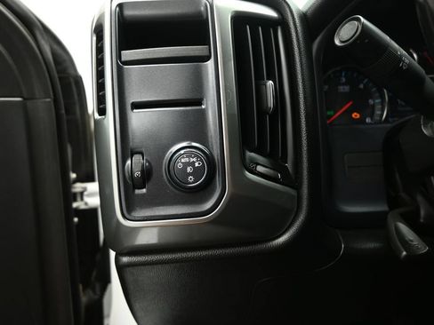 Used 2018 Chevrolet Silverado 1500 LT w/ All Star Edition RWD image 9