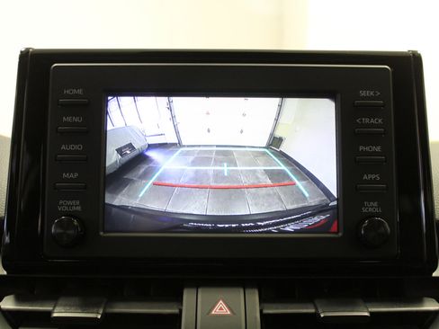 Used 2019 Toyota RAV4 XLE image 16