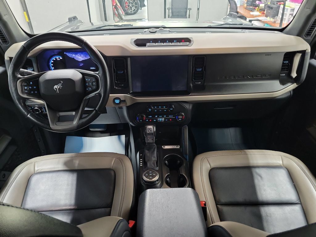 Used 2023 Ford Bronco Wildtrak AWD/4WD image 3