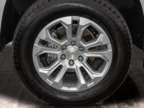 Used 2024 Chevrolet Silverado 1500 LTZ w/ LTZ Convenience Package II image 37