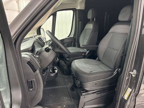 New 2026 RAM ProMaster 2500 FWD image 7