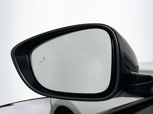 Used 2025 Honda Accord SE image 16