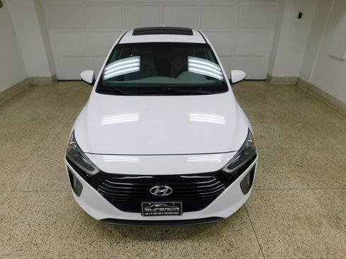 Used 2018 Hyundai Ioniq Limited FWD image 13