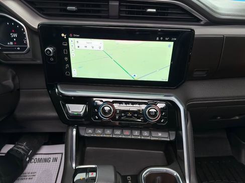 Used 2022 GMC Sierra 1500 Denali AWD/4WD image 23