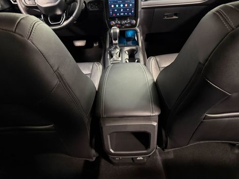 Used 2025 Ford Ranger Lariat w/ Advanced Towing Package image 73