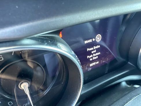 Used 2023 Jeep Wrangler Unlimited w/ Sun & Screen Package AWD/4WD image 11