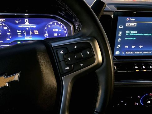 Used 2025 Chevrolet Silverado 1500 LT image 23