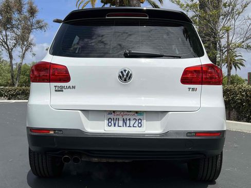 Used 2017 Volkswagen Tiguan Limited w/ Premium Package FWD image 36