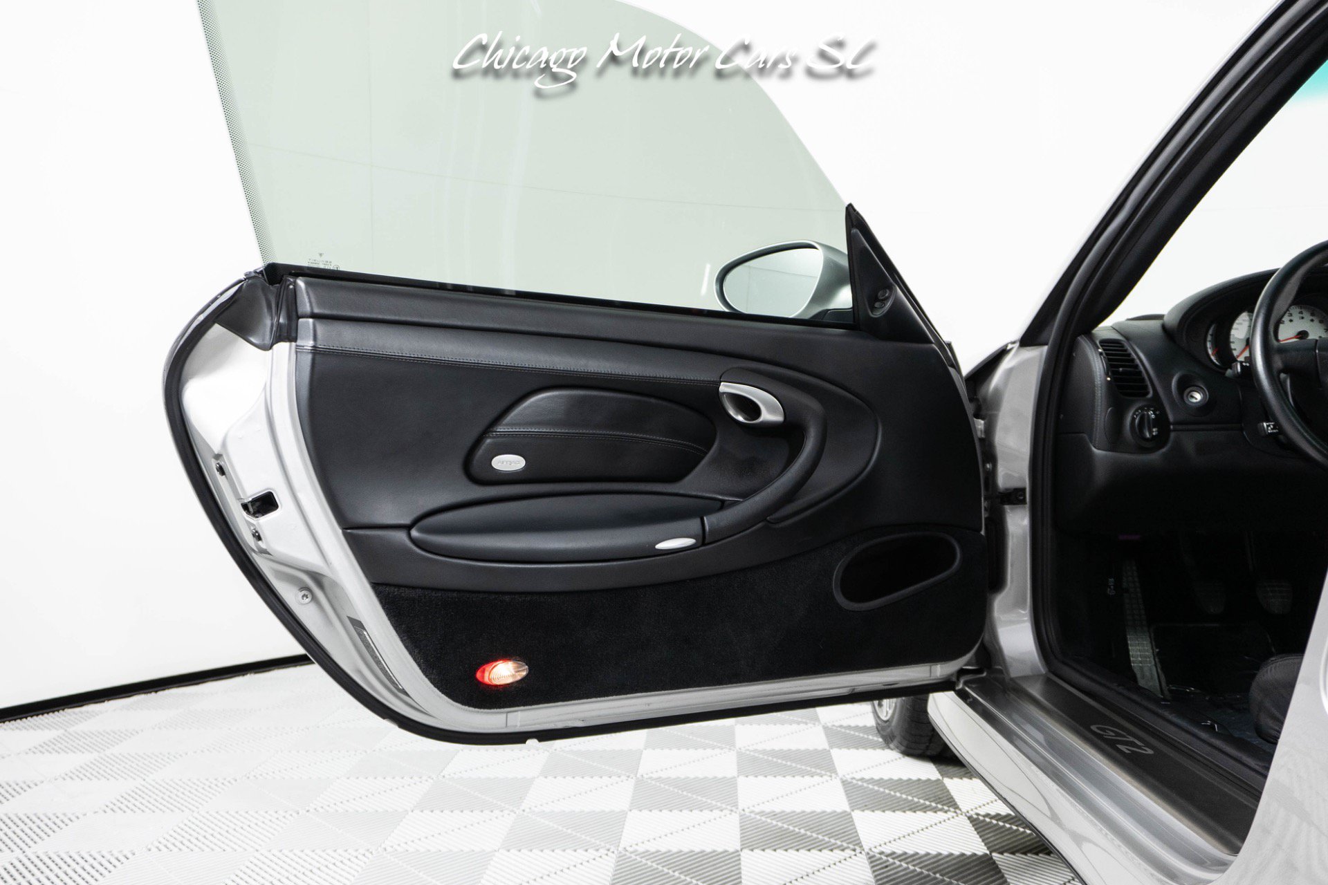 Used 2002 Porsche 911 GT2 RWD image 19