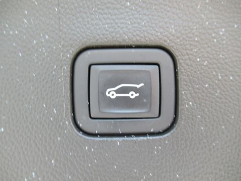 Used 2022 Buick Enclave Premium w/ Trailering Package, 5000 lbs. FWD image 40