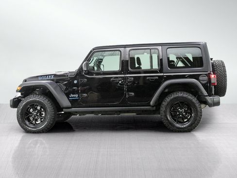 Used 2024 Jeep Wrangler Unlimited AWD/4WD image 2