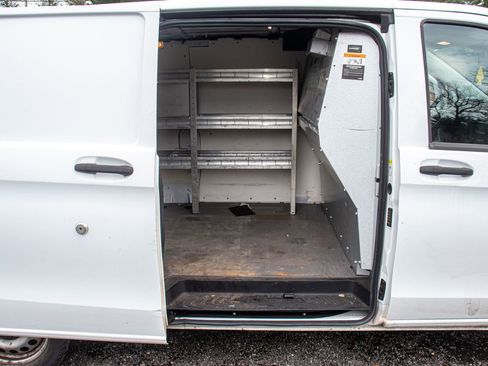 Used 2018 Mercedes-Benz Metris image 14