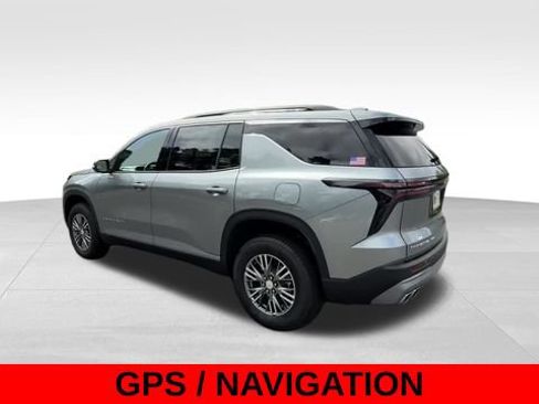 Used 2025 Chevrolet Traverse LT AWD/4WD image 5