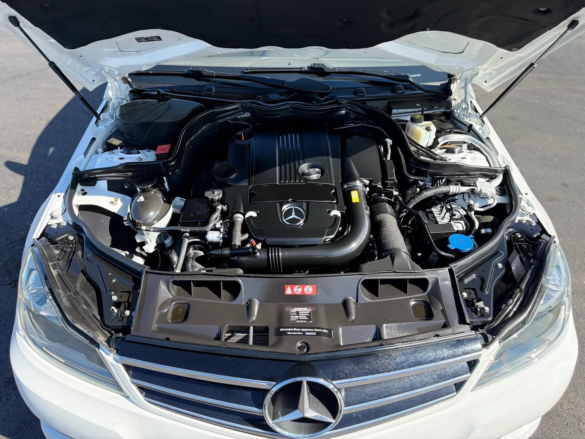 Used 2014 Mercedes-Benz C 250 Sedan image 8
